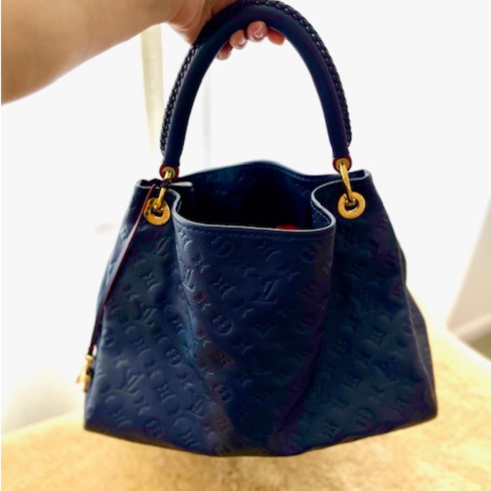 Louis Vuitton Artsy MM Marine Rouge Monogram Empreinte